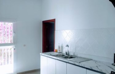 Saly – Villa contemporaine TF plain pied 4 chambres avec piscine proche de la mer à vendre.BV503.