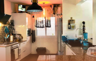 Saly – Charmante villa 3 chambres munie d&rsquo;un Titre Foncier avec piscine privée à vendre.BV513.