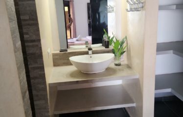 Nguérigne – Villa contemporaine plain pied 4 chambres avec piscine à louer.BV507.