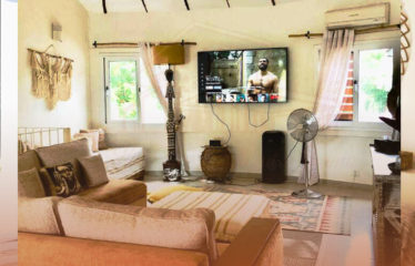 Saly – Charmante villa 3 chambres munie d&rsquo;un Titre Foncier avec piscine privée à vendre.BV513.