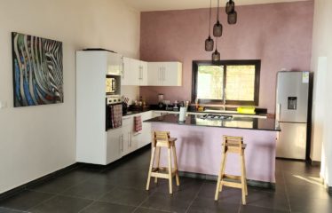 Nguérigne – Villa contemporaine plain pied 4 chambres avec piscine à louer.BV507.