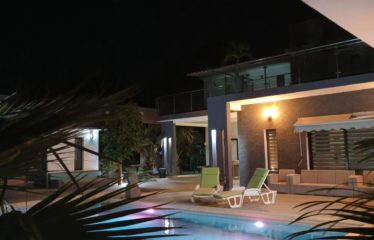 NGUERIGNE : Villa contemporaine 4 chambres avec piscine à vendre.BV436