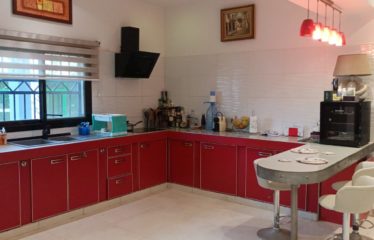 NGUERIGNE : Villa contemporaine 4 chambres avec piscine à vendre.BV436