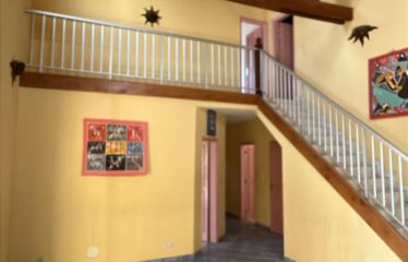 Ngaparou – Villa 4 chambres pieds dans l&rsquo;eau à vendre.BV529.