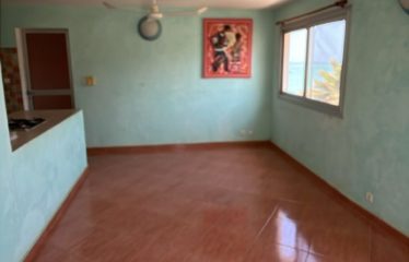 Ngaparou – Villa 4 chambres pieds dans l&rsquo;eau à vendre.BV529.