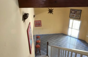 Ngaparou – Villa 4 chambres pieds dans l&rsquo;eau à vendre.BV529.