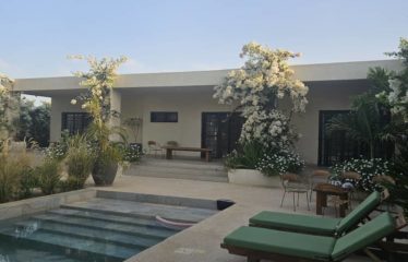 Nguérigne – Villa contemporaine 6 chambres avec piscine à vendre.BV533.