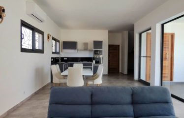 Ngaparou – Villa 4 chambres avec piscine à louer. BV530.