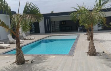 Nguérigne – Villa contemporaine 3 chambres dont 1 indépendante avec piscine à louer.BV536.