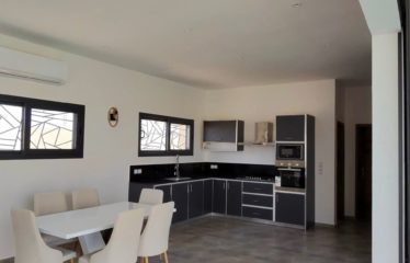 Ngaparou – Villa 4 chambres avec piscine à louer. BV530.