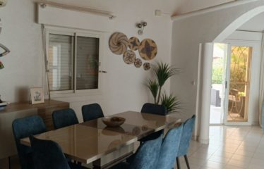 Saly – Villa 4 chambres en résidence avec piscine à vendre.BV531